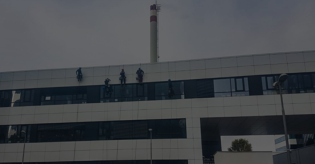 servicii-alpinisti-utilitari-sld-4 Alpinisti Utilitari Bucuresti